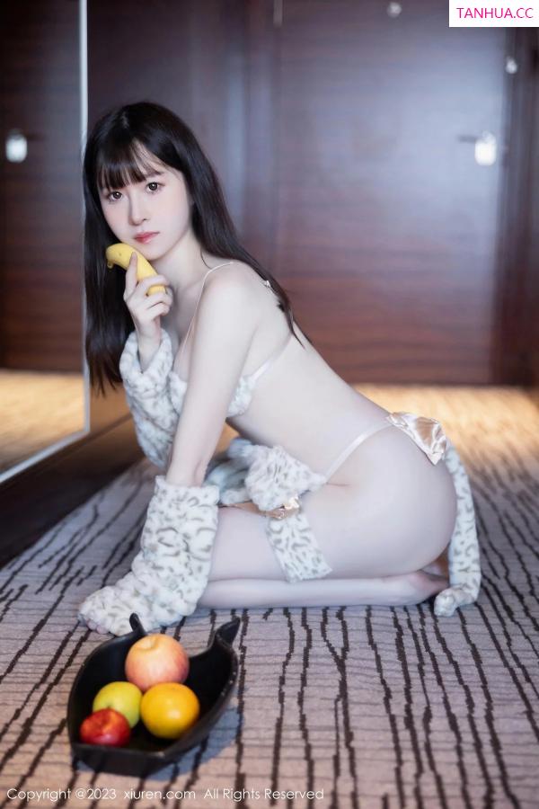   [XiuRen]高清写真图 2023.12.13 No.7803 林悠悠 丰腴美臀第15张图片